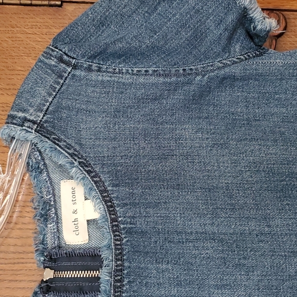 Anthropologie Cloth & Stone denim crop top - Picture 2 of 7